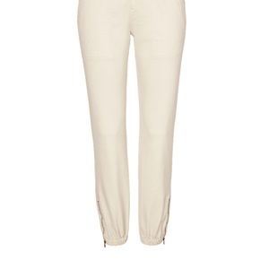 CAbi Compass Pant in Oyster. Cute elastic at ankles with side zippers.